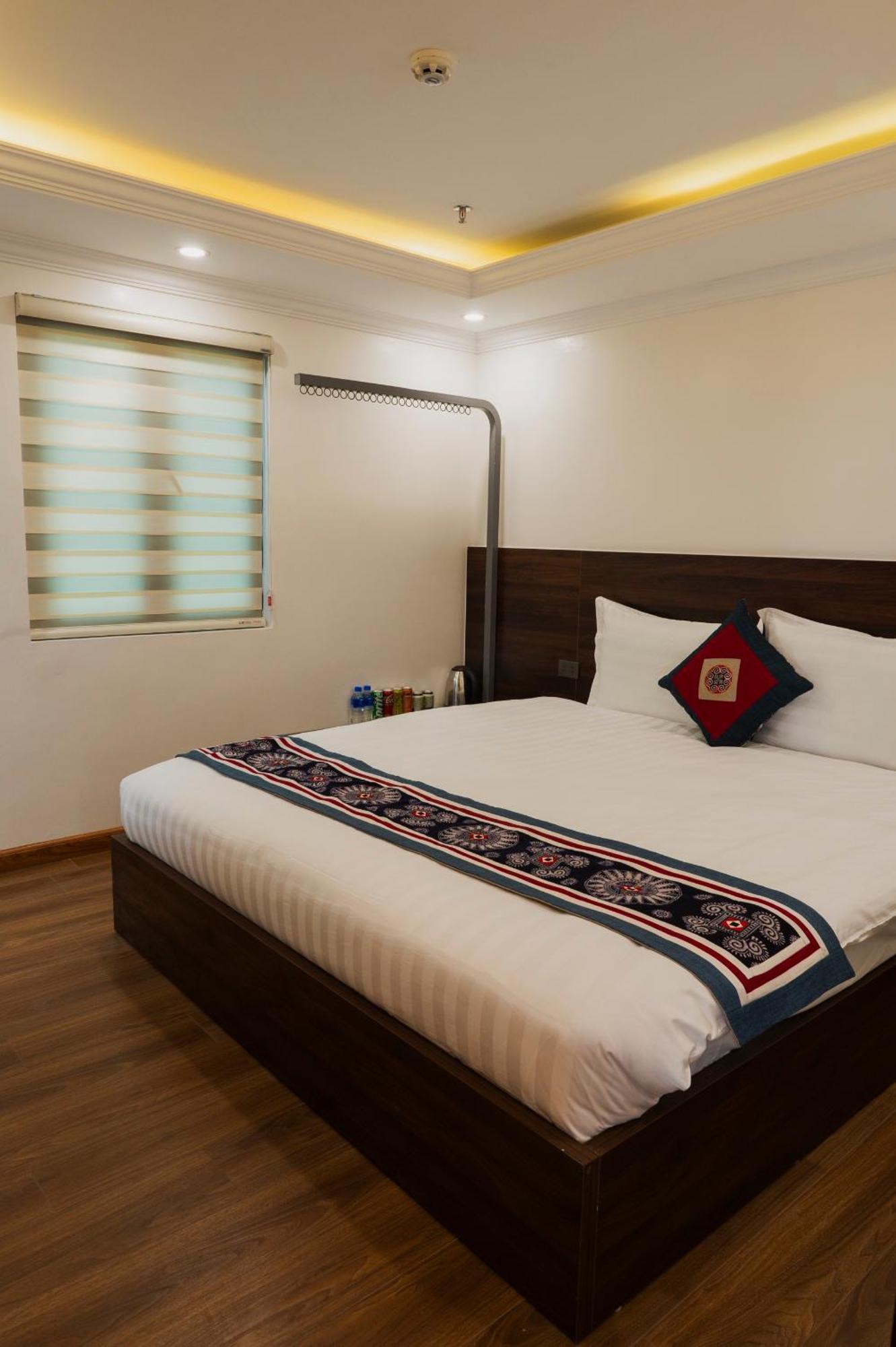 Anh Tu Hotel Sa Pa Buitenkant foto